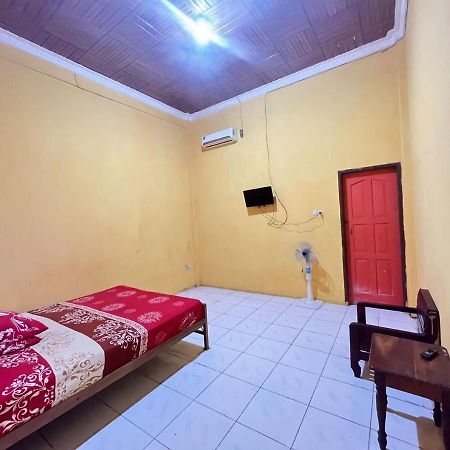 Hotel Malibu Baubau Buitenkant foto
